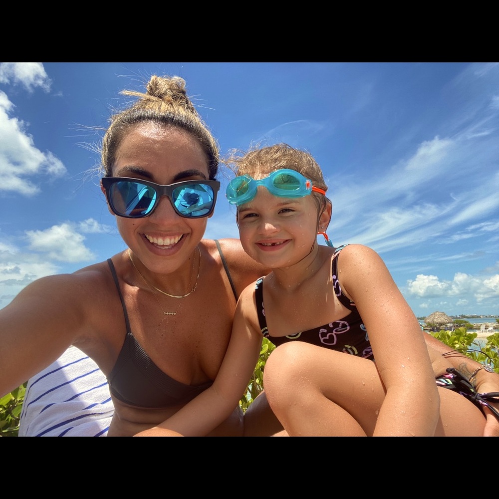 Meet your Posher, Becky